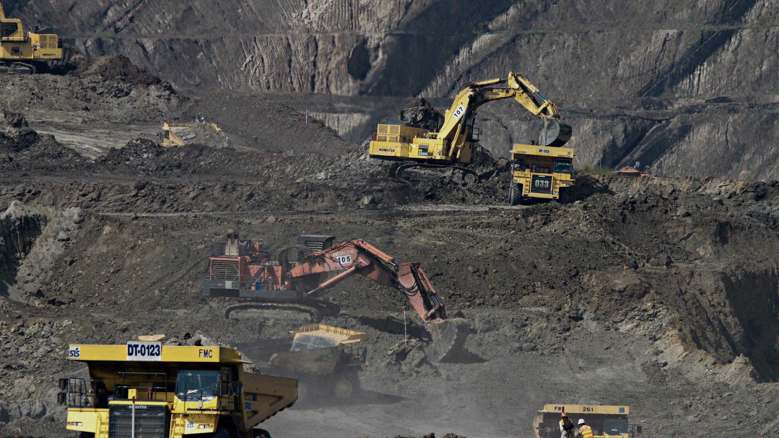 Mining site real-photo visual